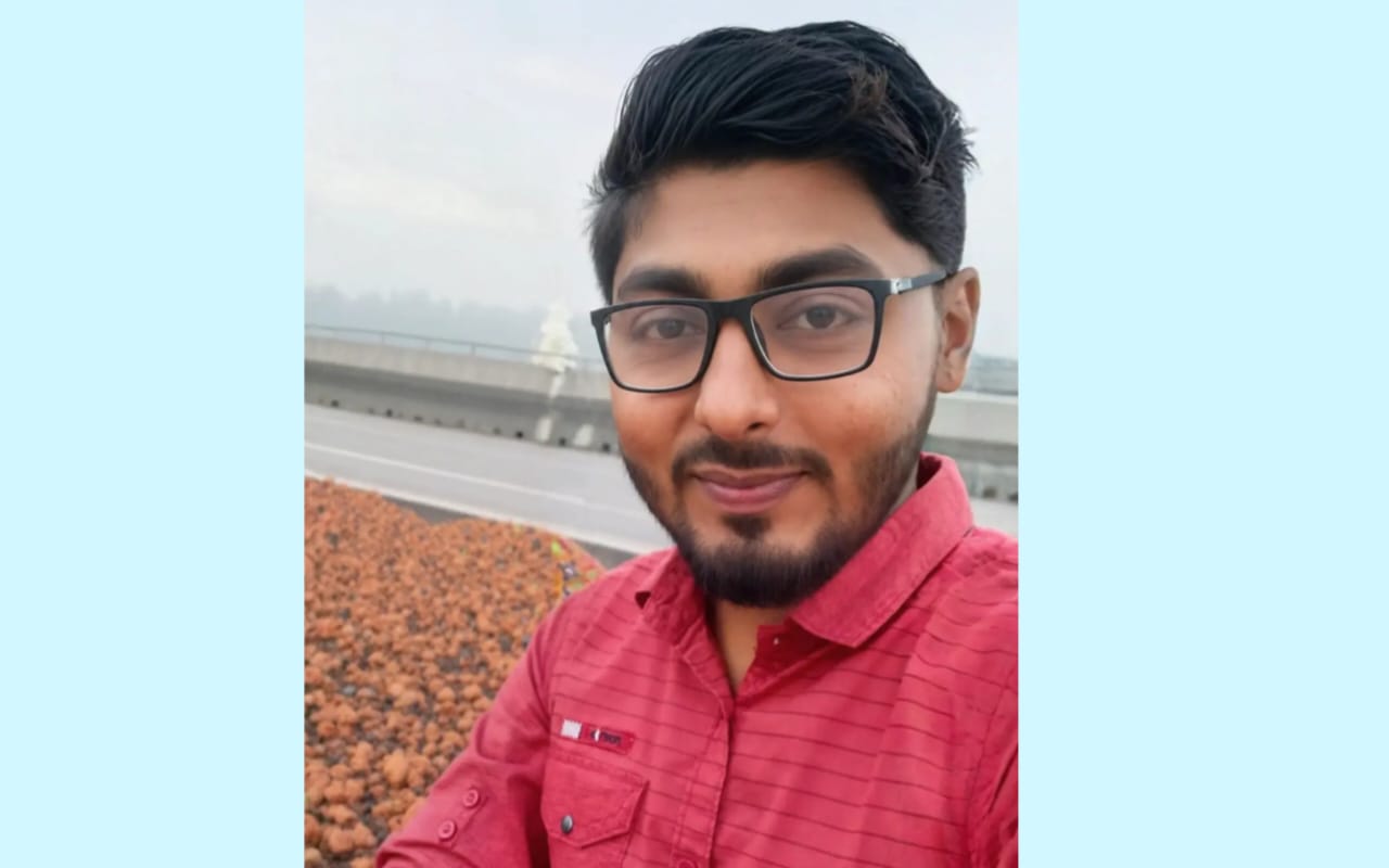 প্রতারণা ও চেক জালিয়াতির অভিযোগে অনিরুদ্ধ দাসের বিরুদ্ধে মামলা